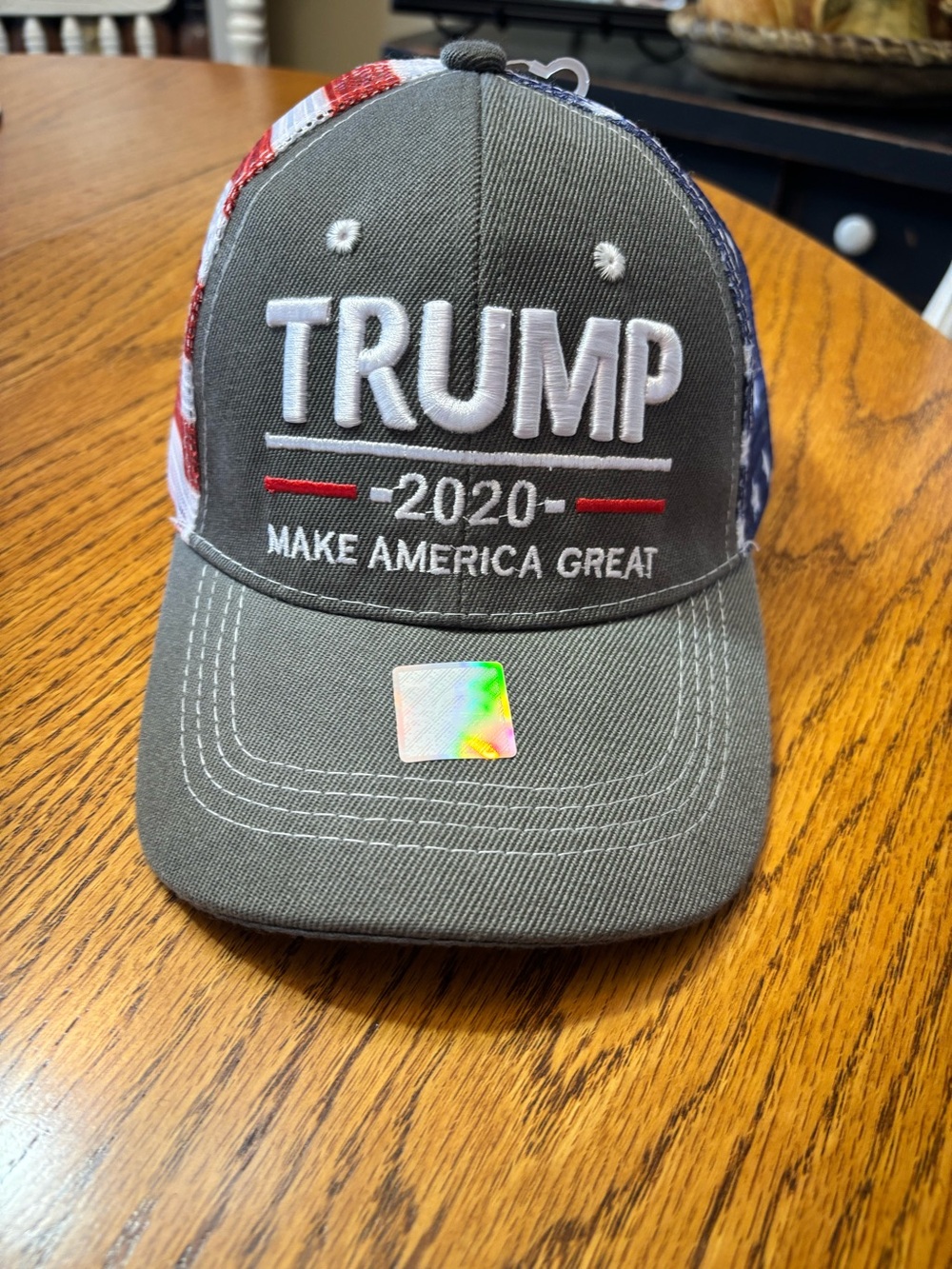 Trump 2020 truckers hat
